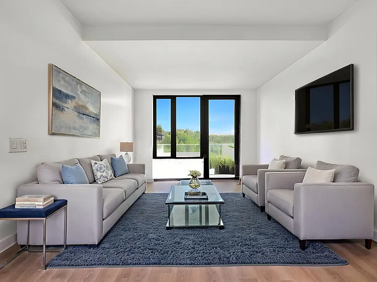 2395 Palisade Ave #Penthouse 2 — Photo 1
