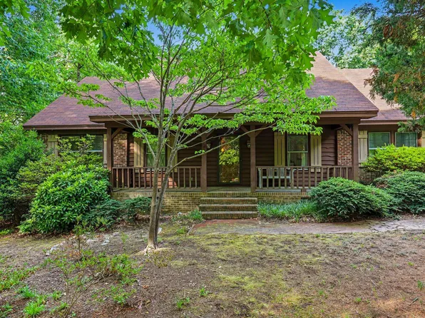 3204 Piedmont Dr, Raleigh, NC 27604