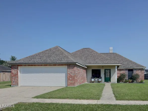 723 S Belle Cir, Breaux Bridge, LA 70517