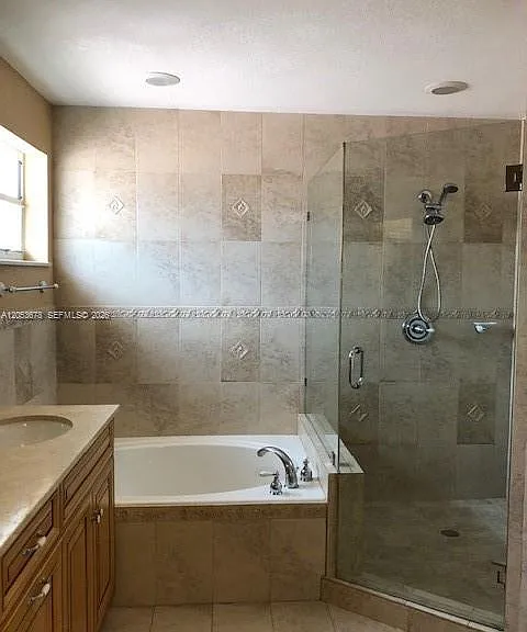 5273 NW 113th Ave — Photo 16