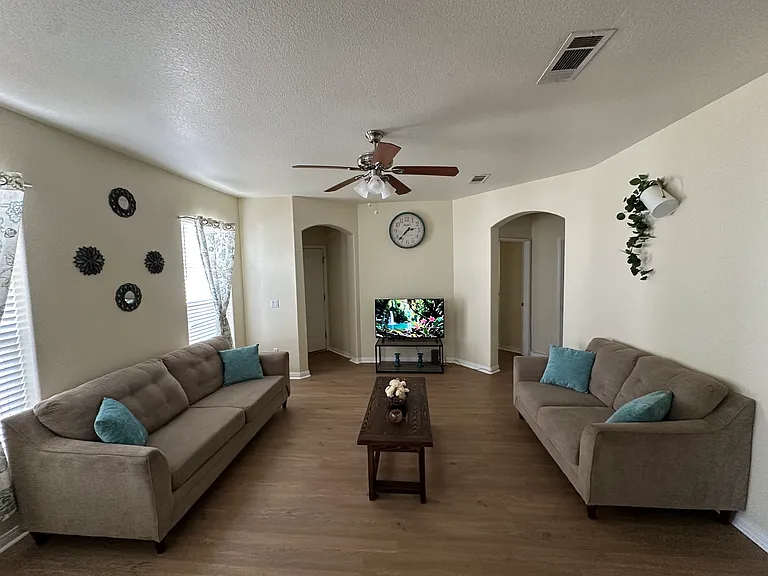 2901 Oakmont Ct — Photo 5