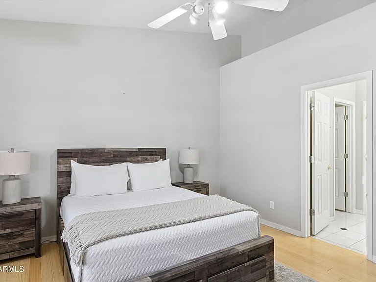 8611 W Foothill Dr — Photo 42