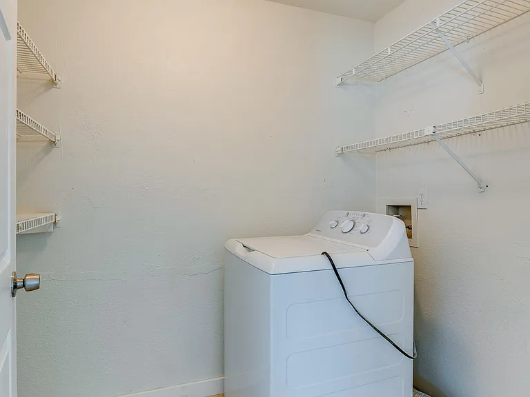 906 Boulder Dr — Photo 16