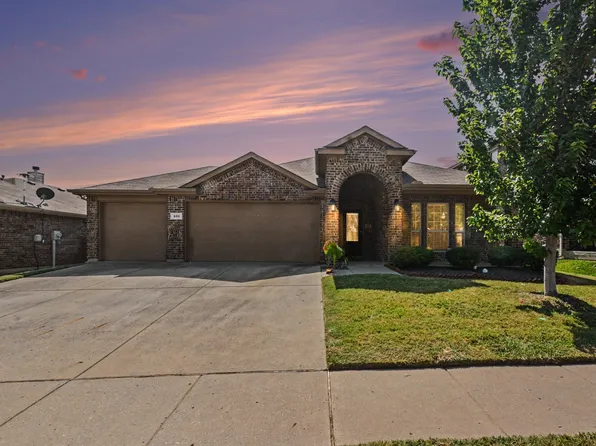 231 Orbit Dr, Lavon, TX 75166