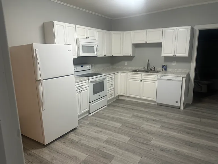 1 E Garfield St #2 — Photo 2