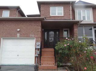 750 Four Winds Way, Mississauga, ON L5R 3V4