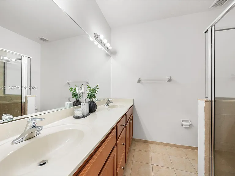 16958 SW 92nd St #16958 — Photo 19