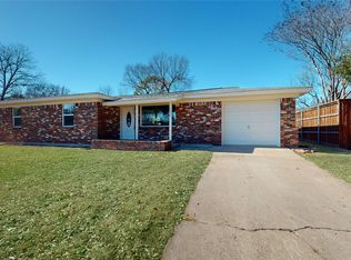 1233 Valentine St, Hurst, TX 76053