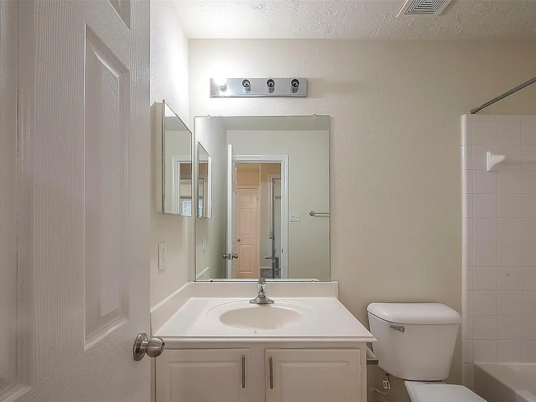 14330 Fairbuff Ln — Photo 31