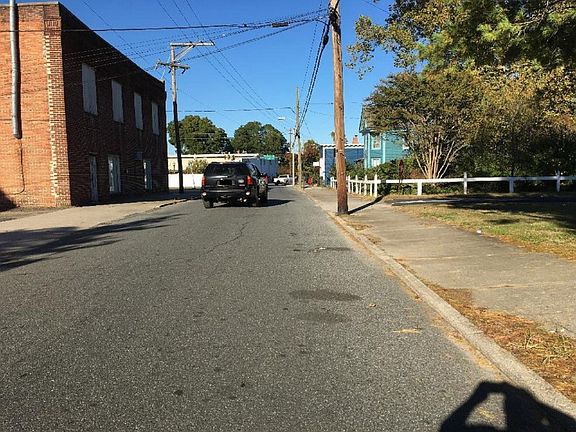 5th image of 305 2nd St