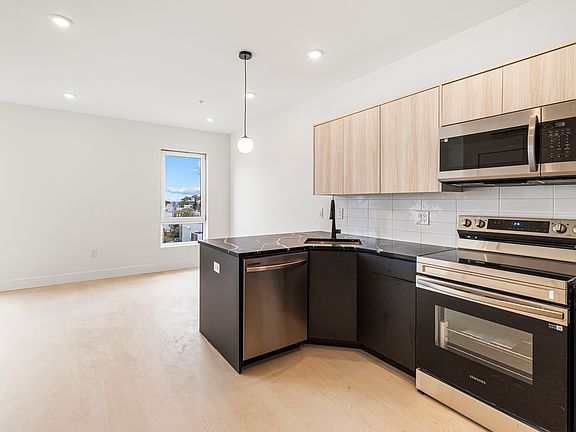 2nd image of 2132-38 N 10th St #303