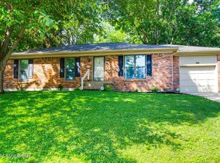 1122 Crestview Way, Goshen, KY 40026
