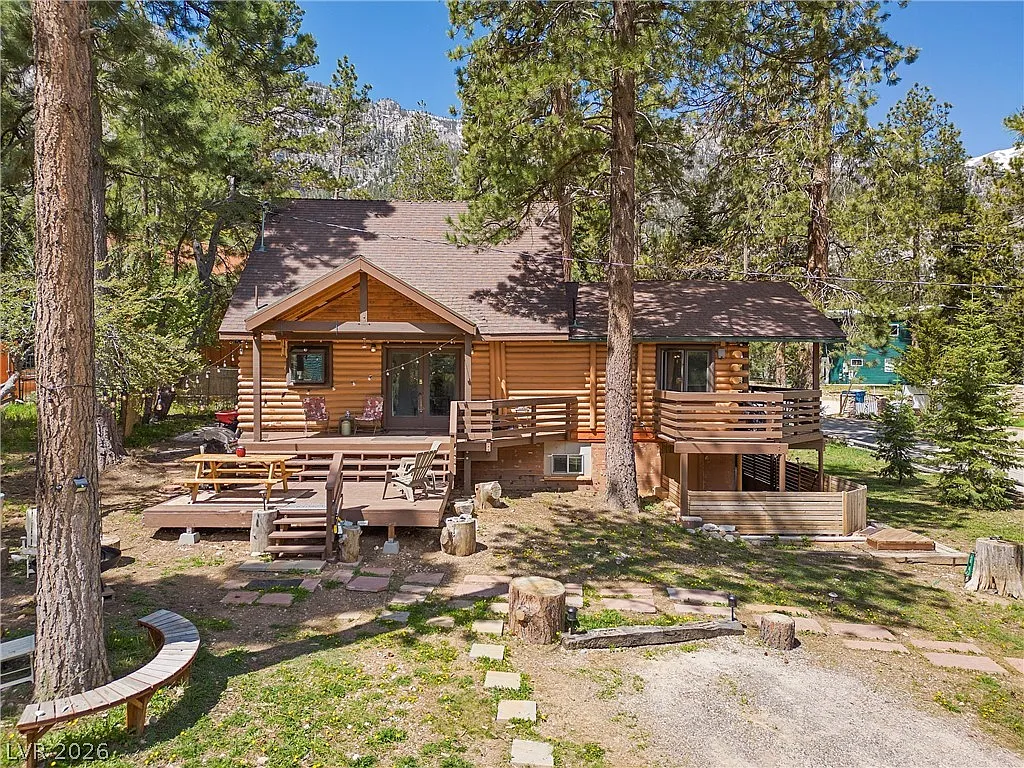 3 bed, 2.5 bath, 1920 sqft, $2,700 — Photo 3