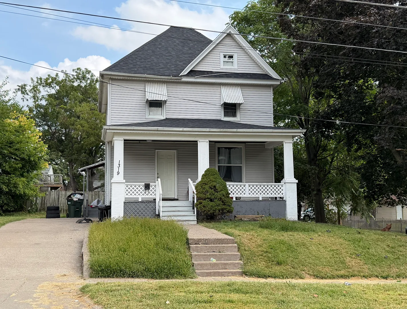 1319 Warren St photo 1