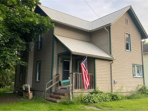 31 Bigelow Ave, Dundee, NY 14837