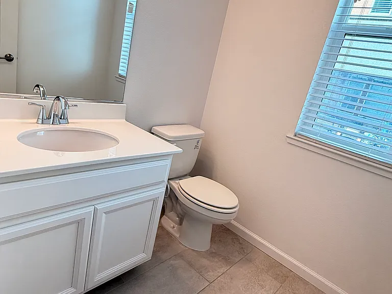 3931 Meridian St — Photo 16