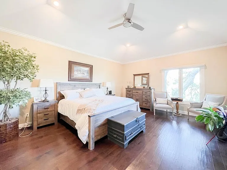 1911 Clubhouse Hill Dr #20 — Photo 16
