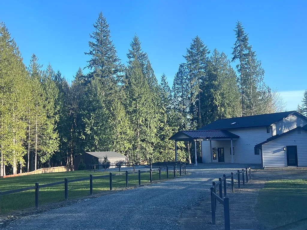 4 bed, 3000 sqft, $8,000 — Photo 4