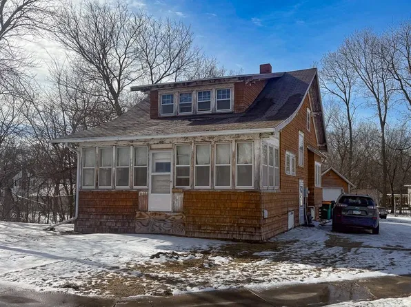 209 Walnut St, Marshall, MN 56258
