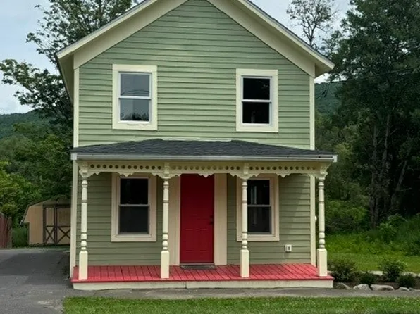 106 Main St, Laurens, NY 13796