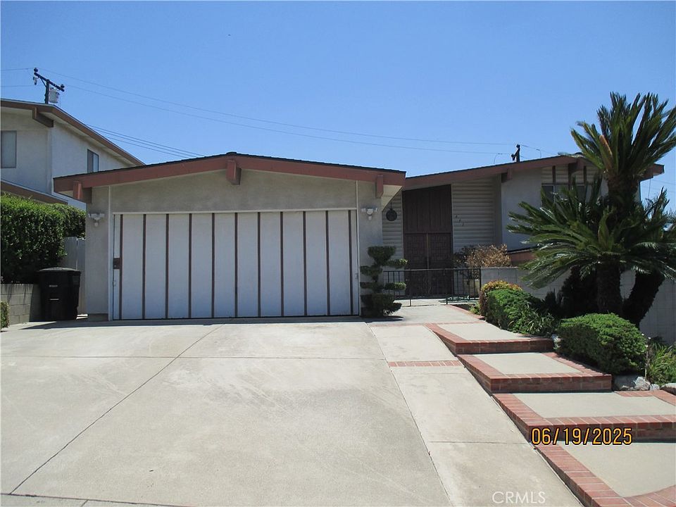 1st image of 442 Van Buren Dr