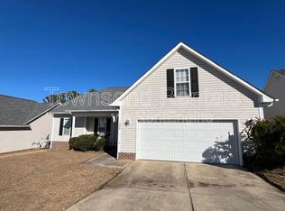 2028 Ivey Commons Rd, Fayetteville, NC 28306