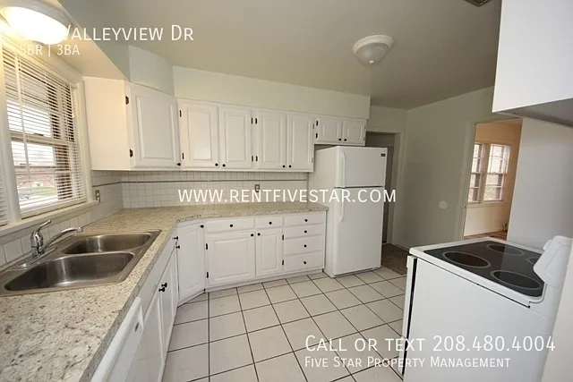 180 Valleyview Dr — Photo 5