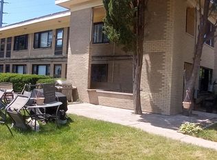26 King Arthur Ct APT 11, Northlake, IL 60164
