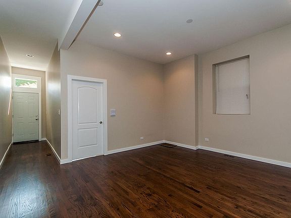 4th image of 1837 W Augusta Blvd #1F