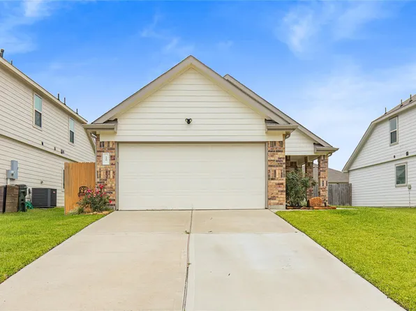 118 Bobcat Bnd, Huntsville, TX 77340