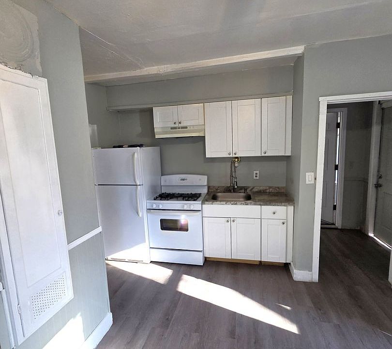 1st image of 718-720 Charles St #1L