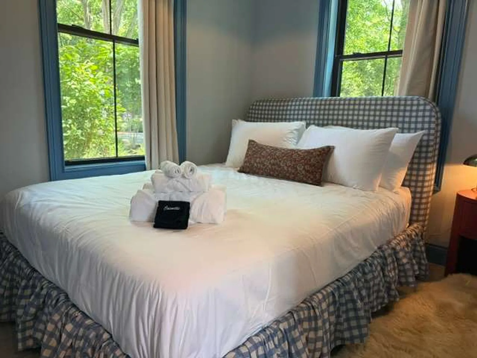 2 bed, 1.0 bath, 527 sqft, $7,916 — Photo 2