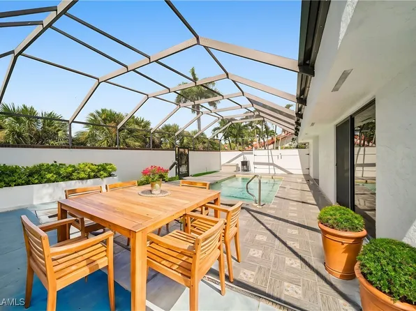 5458 Harbour Castle Dr, Fort Myers, FL 33907