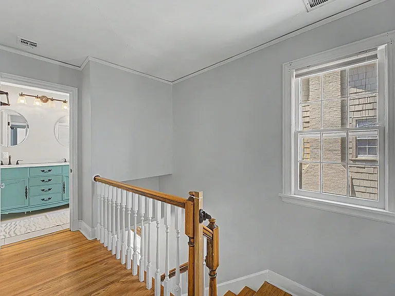 2523 S Cincinnati Ave — Photo 20