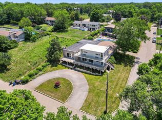 48002 Ridge Rd, New Buffalo, MI 49117