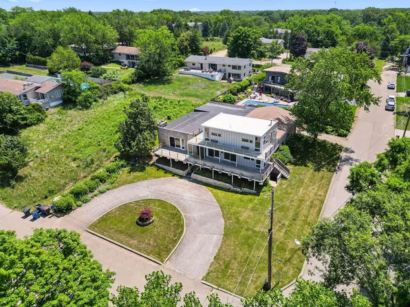 48002 Ridge Rd, New Buffalo, MI 49117