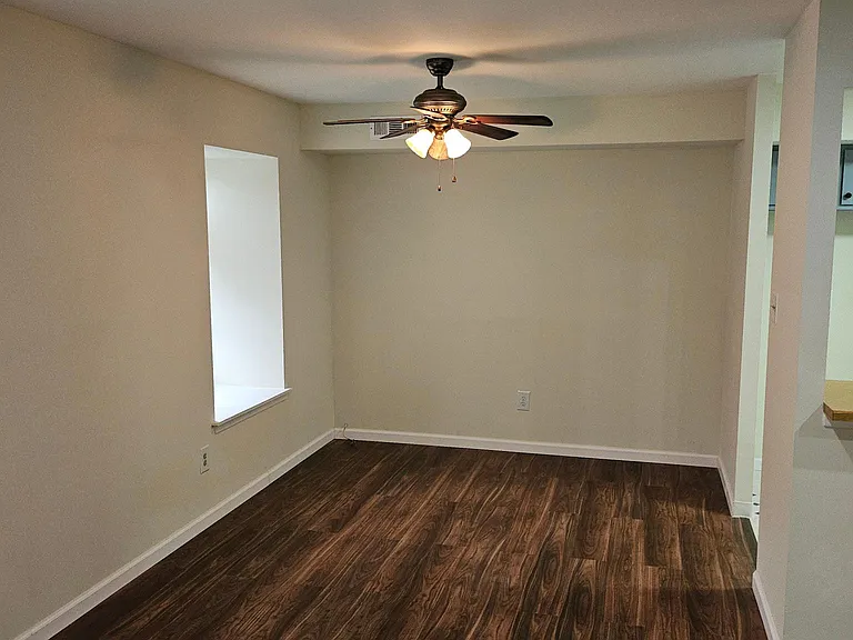 1710 Tracey St #B — Photo 6