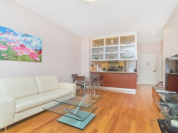 3rd image of 4126 27th St APT 6G