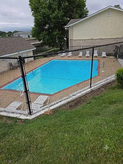Community pool