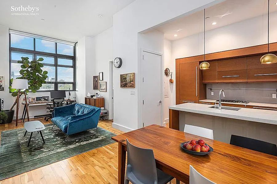 1st image of 360 Furman St APT 617