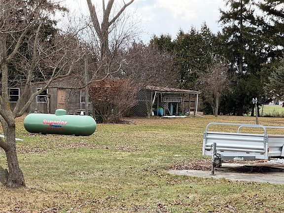 3rd image of 29676 Booth Rd