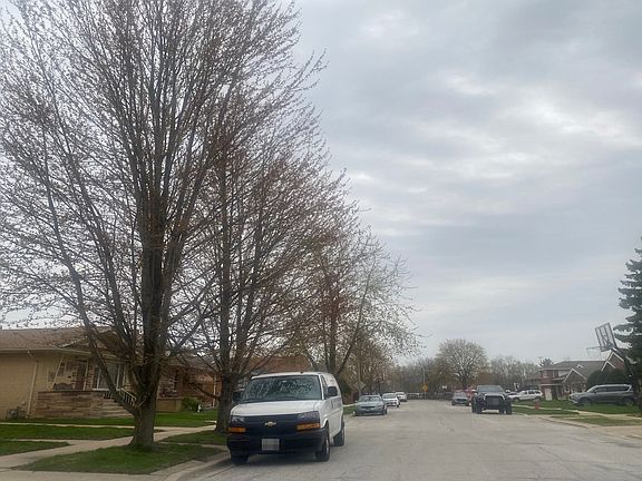 5th image of 9410 S Ridgeway Ave