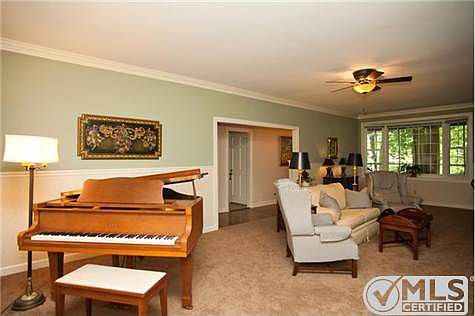 Addl View of the Den