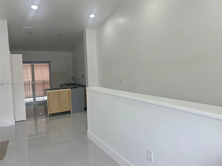 2425 W 76th St #207 — Photo 17