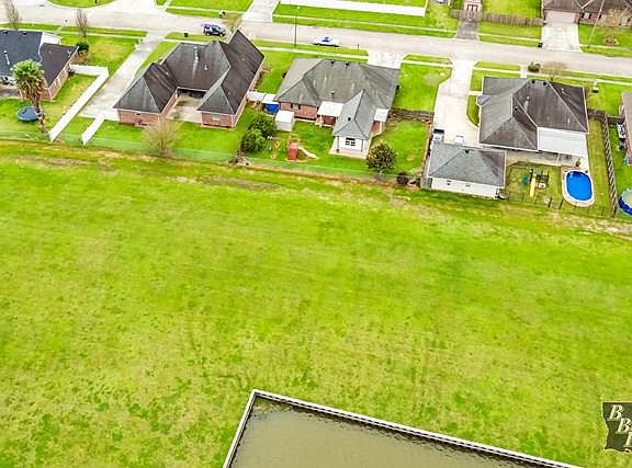 3rd image of 473 Cougar Dr