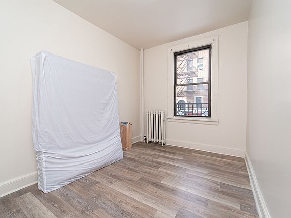 4th image of 31-53 34th St #11F