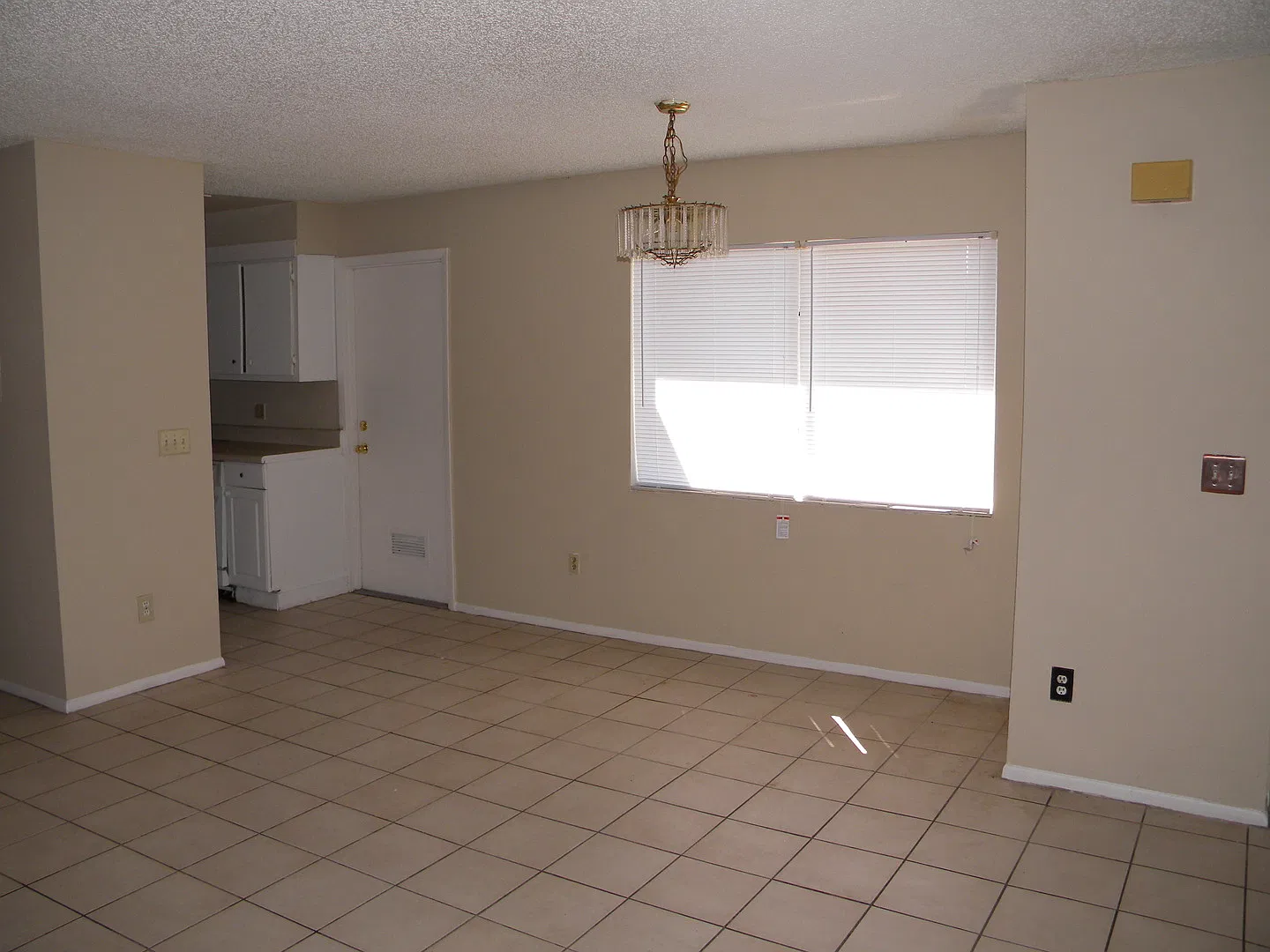 2/2 Duplex For Rent at 4711 Bay Willow Circle Orlando, FL 32808 — Photo 4