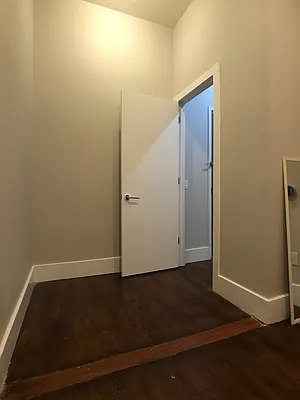 Rented by City Vista Inc | media 33