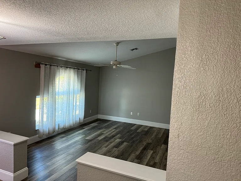 17030 Kellog Ave — Photo 8
