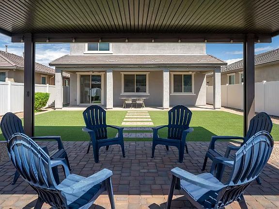 3rd image of 2437 E Alta Vista Rd